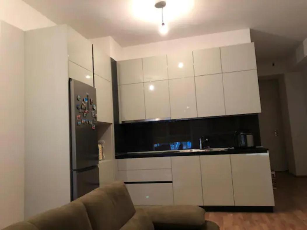 Modern Apartment In Тирана Екстериор снимка
